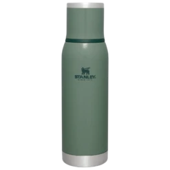 Stanley Adventure To-Go Bottle | 25 OZ -Drinkware Shop B2B Web PNG The Adventure 2 0 To Go Bottle 25oz Hammertone Green Front