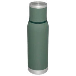 Stanley Adventure To-Go Bottle | 25 OZ -Drinkware Shop B2B Web PNG The Adventure 2 0 To Go Bottle 25oz Hammertone Green Hero Back