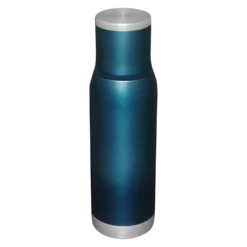 Stanley Adventure To-Go Bottle | 25 OZ -Drinkware Shop B2B Web PNG The Adventure To Go Bottle 25OZ Blue Glow Hero Back