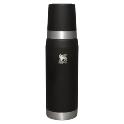 Stanley Forge Thermal Bottle | 25OZ -Drinkware Shop B2B Web PNG The Forge Thermal Bottle 25OZ Foundry Black Front 7c4b3b36 d561 40da 9b0e 7eb597f97ffe