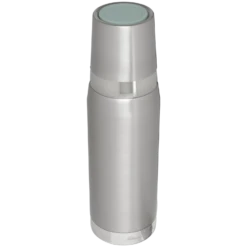 Stanley Forge Thermal Bottle | 25OZ -Drinkware Shop B2B Web PNG The Forge Thermal Bottle 25OZ Stainless Steel Shale Hero Back a6ca825f 0690 44b7 8215 4e668e4b425b
