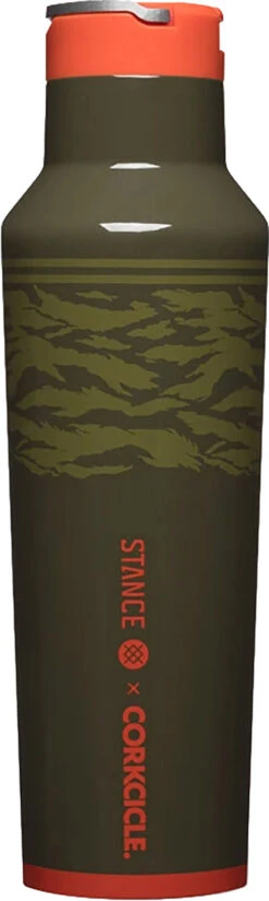 Corkcicle Stance Edition Sport Canteen Bottle - 20 Oz|-|Bouteille Sport Canteen édition Stance - 20 Onces 17 Corkcicle Stance Edition Sport Canteen Bottle - 20 Oz|-|Bouteille Sport Canteen édition Stance - 20 Onces -Drinkware Shop CRK SS2020 7E 7EDetail 20Warbirds