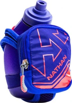 Nathan Quickshot Plus Bottle 300 Ml (Past Season) - Unisex|-|Bouteille à Main Quickshot Plus 300 Ml (saison Précédente) - Unisexe -Drinkware Shop NAT 4836N 7EAstral 20Aura 20 20Deep 20Ultramarine 20 20Hybiscus