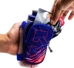 Nathan SpeedShot Plus Insulated Bottle 355 Ml|-|Bouteille à Main Isolée SpeedShot Plus 355 Ml -Drinkware Shop NAT 4858N 7E 7ED2 20Astral 20Aura 20 20Deep 20Ultramarine 20 20Hybiscus