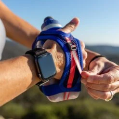 Nathan SpeedShot Plus Insulated Bottle 355 Ml|-|Bouteille à Main Isolée SpeedShot Plus 355 Ml -Drinkware Shop NAT 4858N 7E 7ED4 20Astral 20Aura 20 20Deep 20Ultramarine 20 20Hybiscus