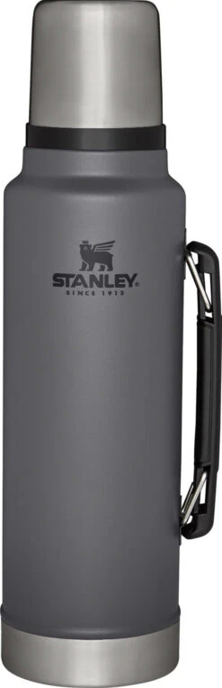 Stanley Classic Legendary Bottle 1.5qt|-|Bouteille Classic Legendary 1.5qt 22 Stanley Classic Legendary Bottle 1.5qt|-|Bouteille Classic Legendary 1.5qt -Drinkware Shop STL 10 07933 7ECharcoal