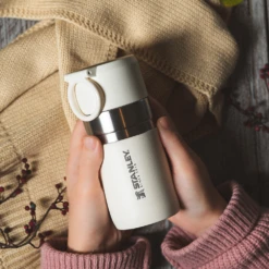 Stanley Go Slim Vacuum Bottle 9.5oz - Cream -Drinkware Shop Stanley Aida 3 1626d545 e27b 4972 b818 f0ec93d097a1