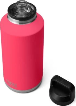 Yeti Rambler Bottle With Chug Cap - 64 Oz|-|Bouteille Rambler Avec Bouchon Chug - 64 Onces -Drinkware Shop YET 70000001254 7E 7EDetail2 20Bimini 20Pink