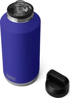 Yeti Rambler Bottle With Chug Cap - 64 Oz|-|Bouteille Rambler Avec Bouchon Chug - 64 Onces -Drinkware Shop YET 70000001254 7E 7EDetail2 20Offshore 20Blue