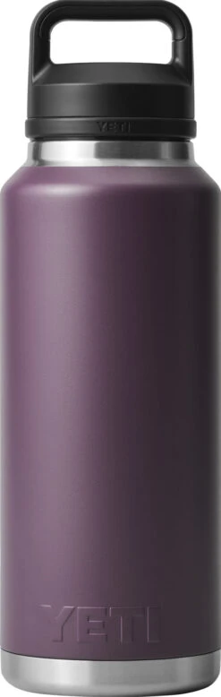 Yeti Rambler 1.36 L Bottle With Chug Cap|-|Bouteille Rambler 1,36l -Drinkware Shop YET YRAM46 7E 7EBack 20Nordic 20Purple